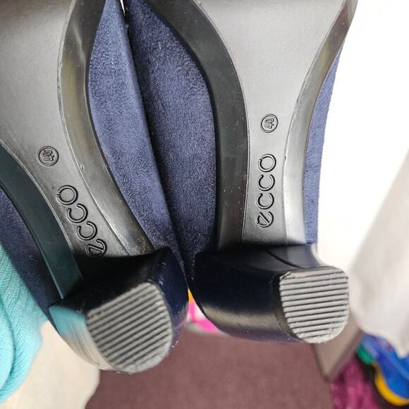 Ecco Danish Design Navy Suede Sz40 heels Pump Slipon shoes. Career. Work. Office - Picture 7 of 15